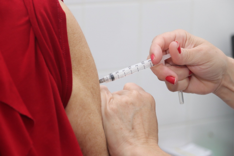 Vacinação a idosos com mais de 69 anos começa amanhã