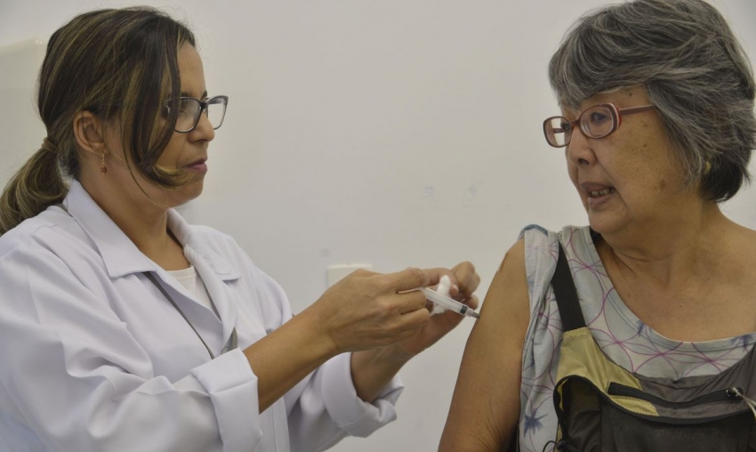 Vacina Covid: Ourinhos reduz para 46 anos faixa etária de pessoas com comorbidades e 18 anos, com deficiência